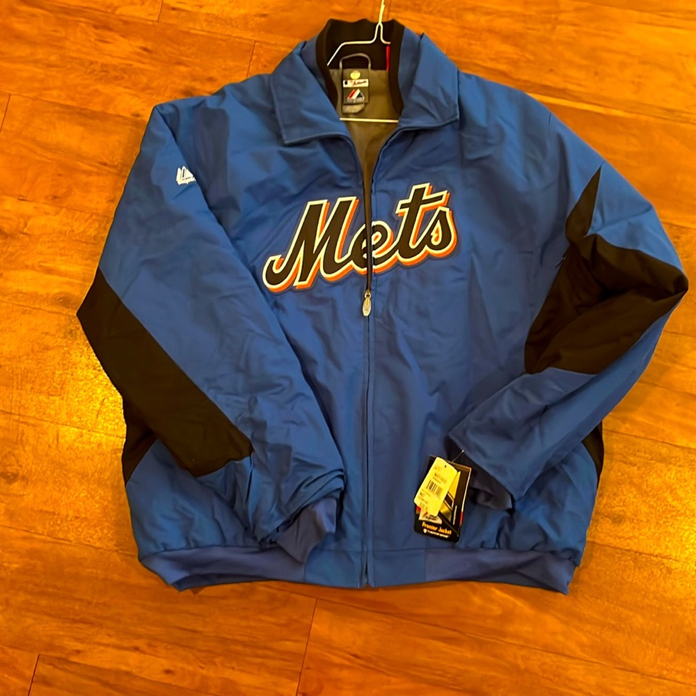 XL Authentic Mets athletic premier jacket. New